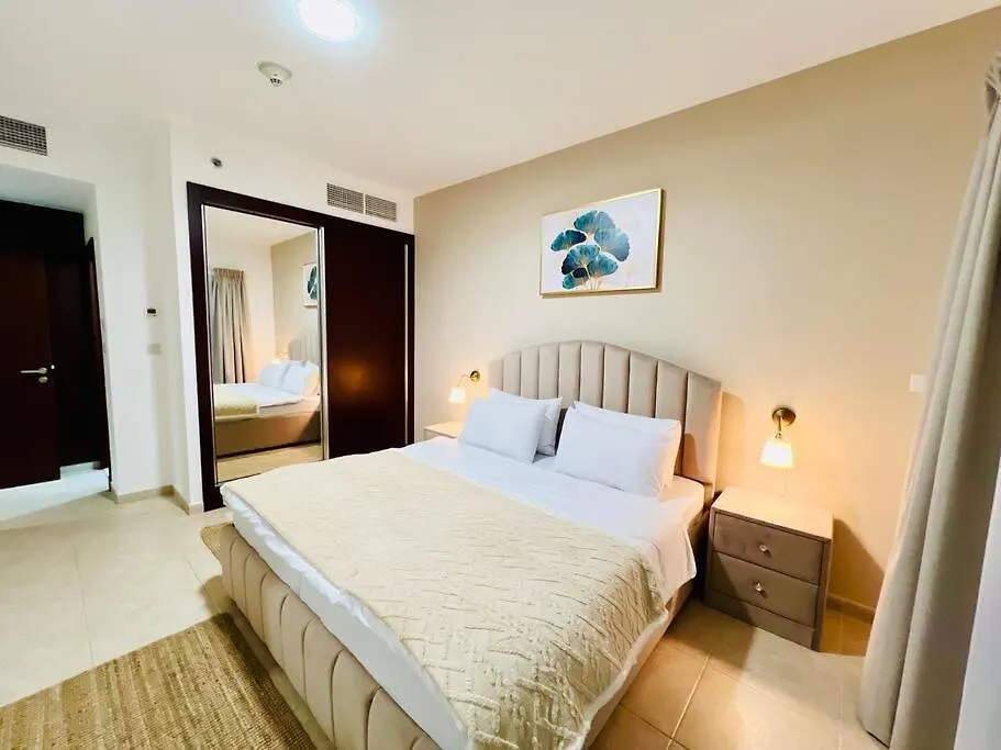 1 Bedroom Flat, Luxury Amenities, Opp Beach & Club With Free Parking In Dubai Marina United Arab Emirates