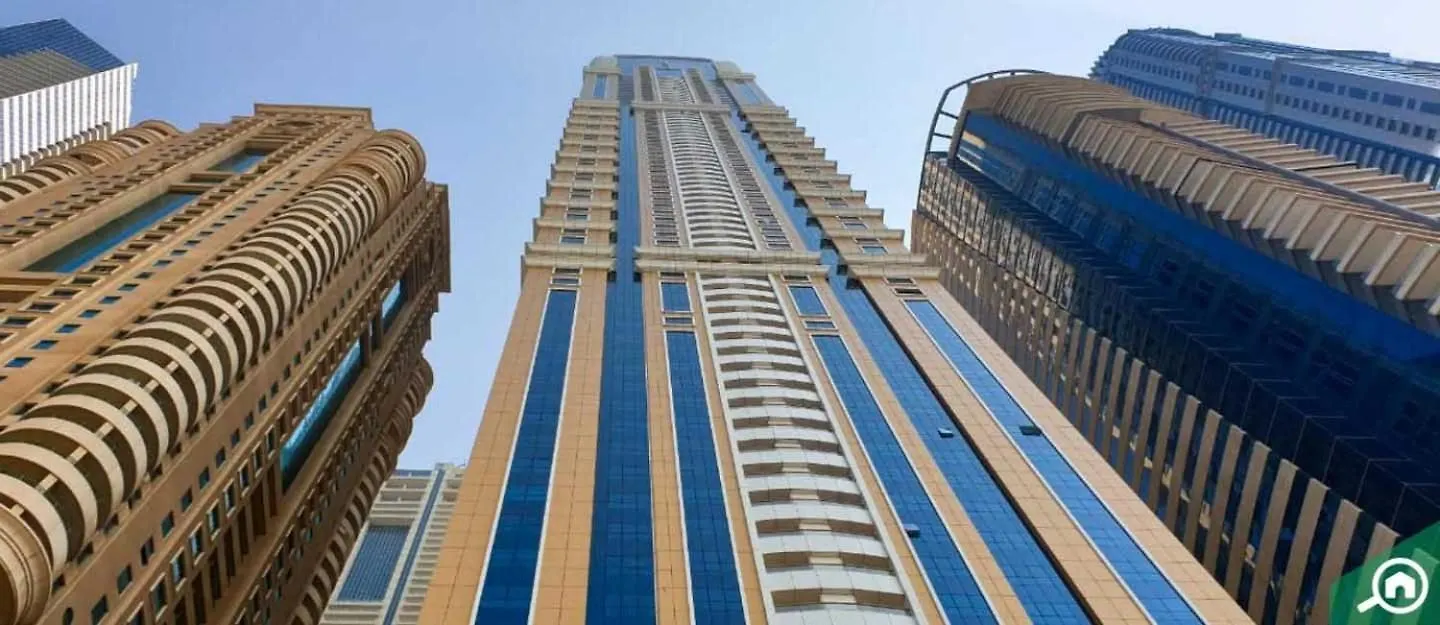 1 Bedroom Flat, Luxury Amenities, Opp Beach & Club With Free Parking In Dubai Marina Apartment