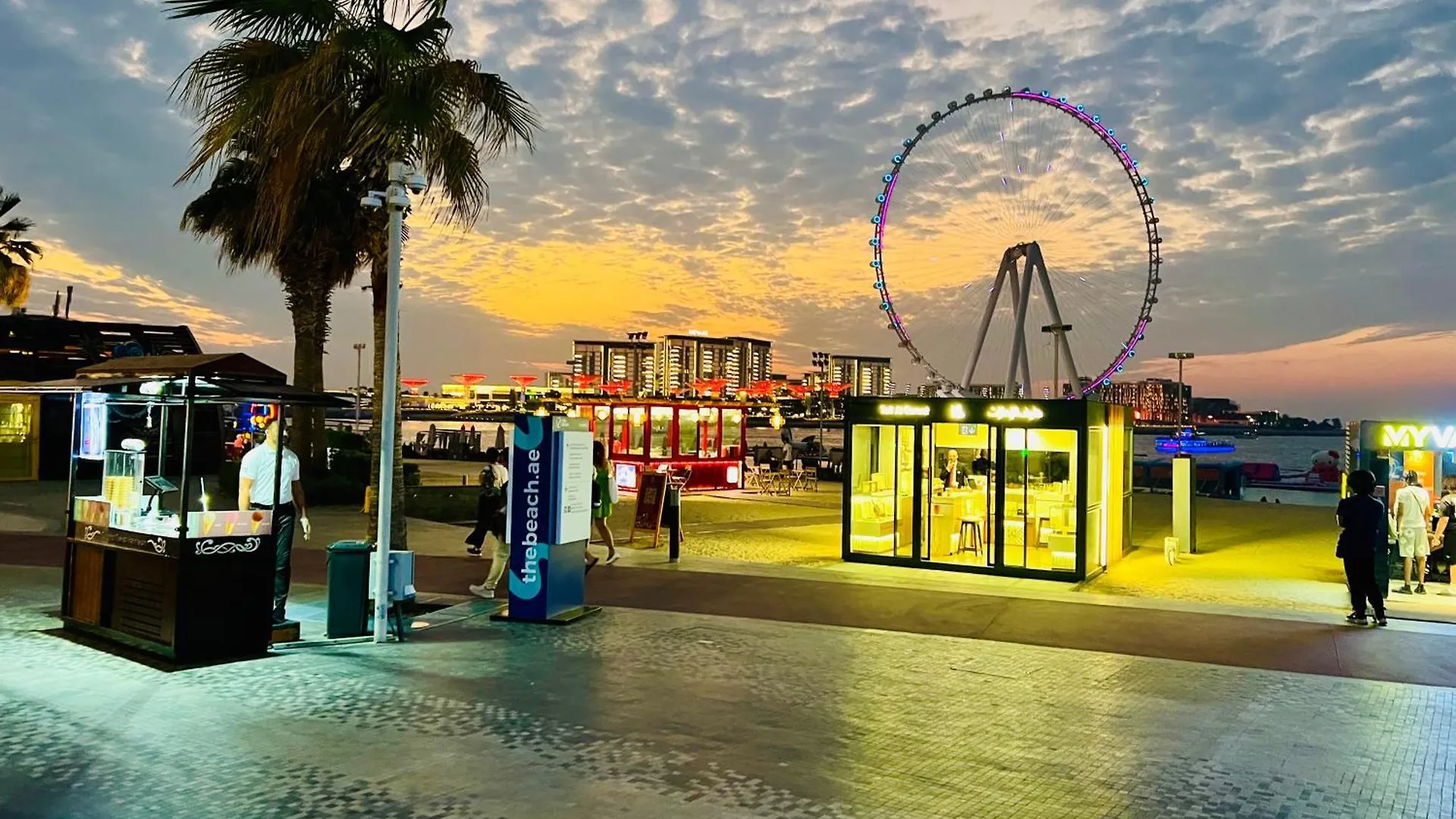 Apartment 1 Bedroom Flat, Luxury Amenities, Opp Beach & Club With Free Parking In Dubai Marina